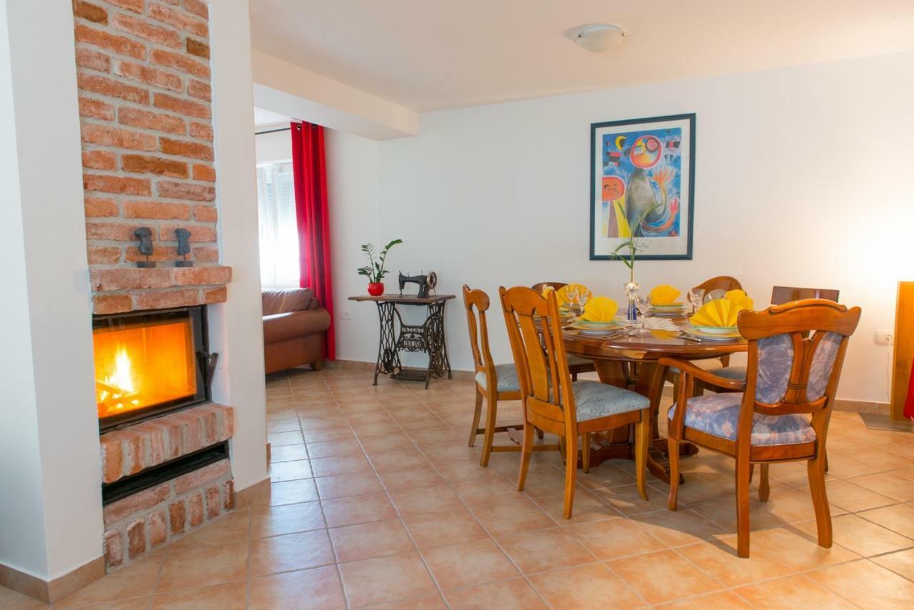 Apartma Marija Metlika Extérieur photo